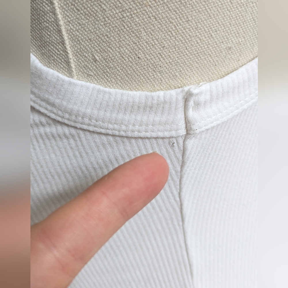 Sleeveless Ribbed High-Low Tank White - Picture 5 of 9